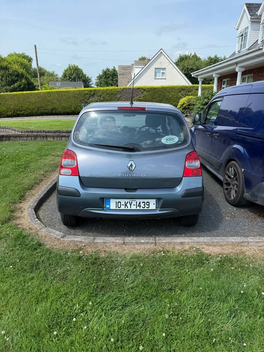 2010 Renault twingo - Image 2