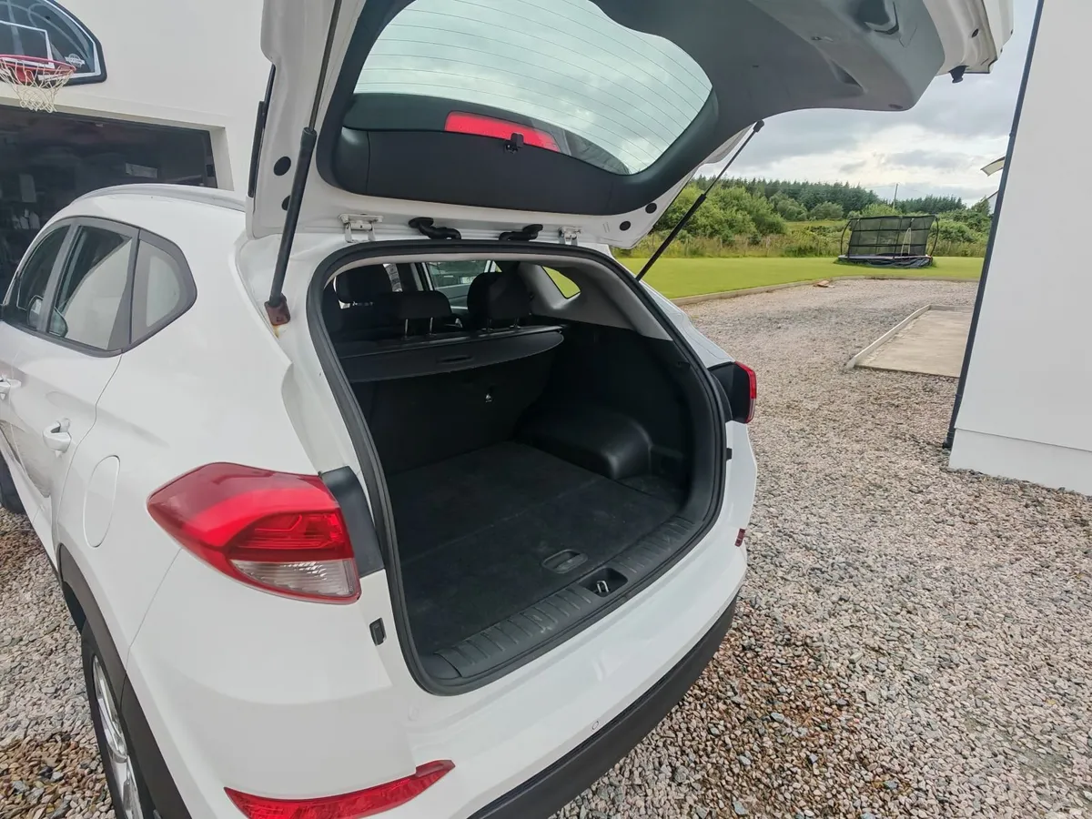 Hyundai Tucson 2016 SE Nav - Image 3