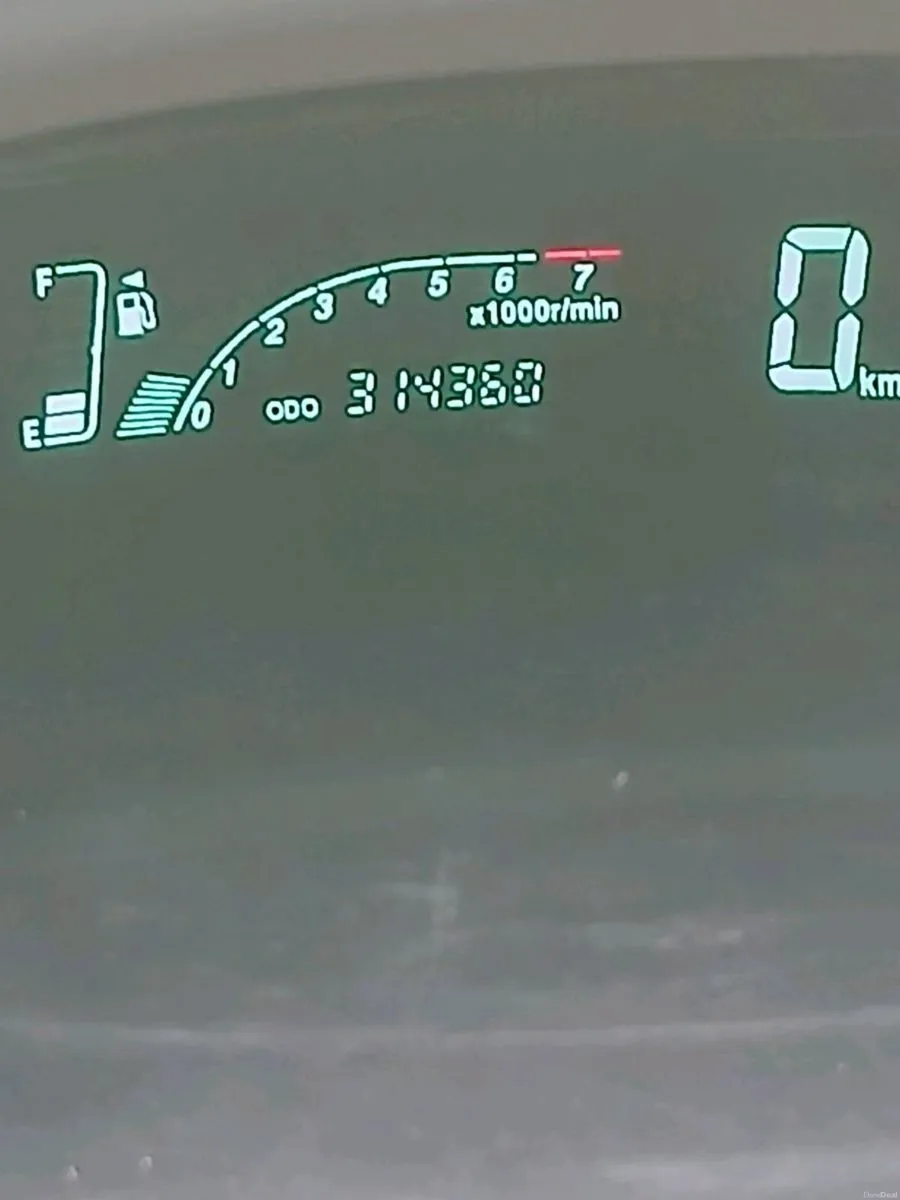 Car - Image 5