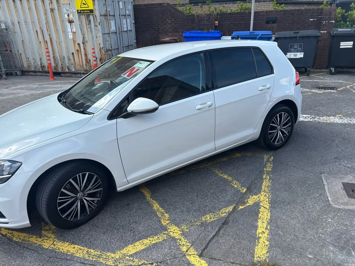 Volkswagen Golf - Image 2