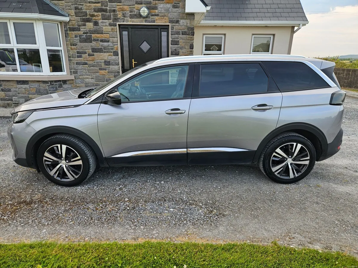 Peugeot 5008 2022 - Image 4