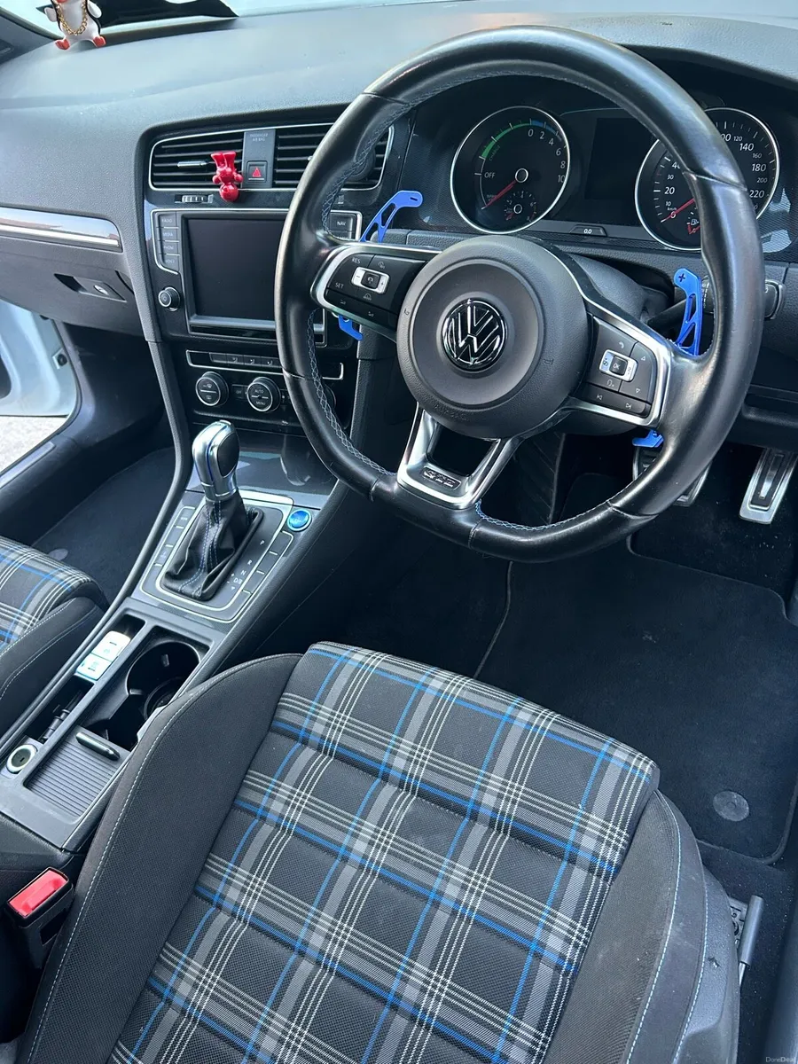 Golf GTE - 280bhp low kms - Image 5