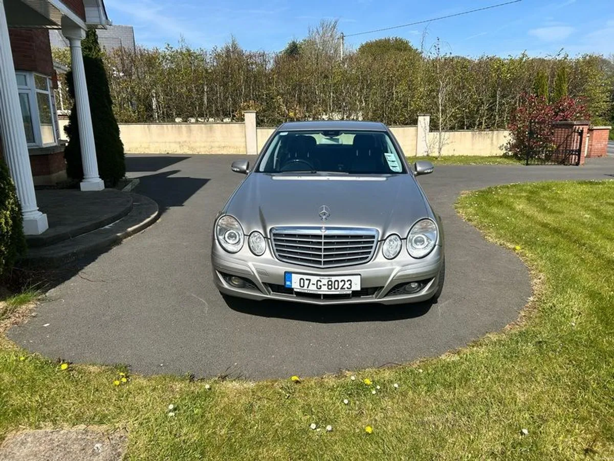 2007 Mercedes-benz E-class - Image 2