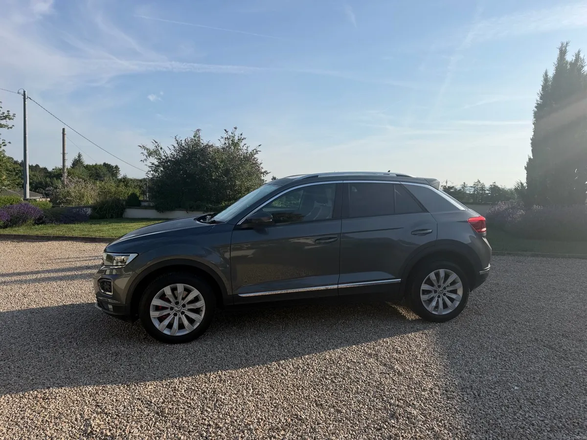 Volkswagen T-Roc Sport 1.5 TSI DSG Automatic - Image 3