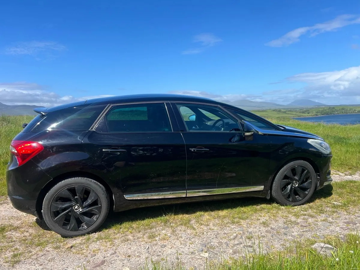 2013 Citroën DS5 2.0 HDi DStyle — NCT Nov '26 - Image 2