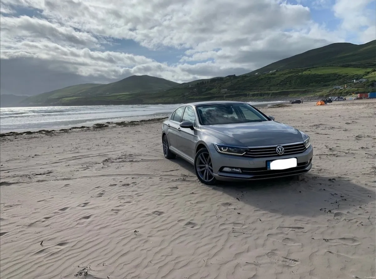 Volkswagen Passat 2016 - Image 1