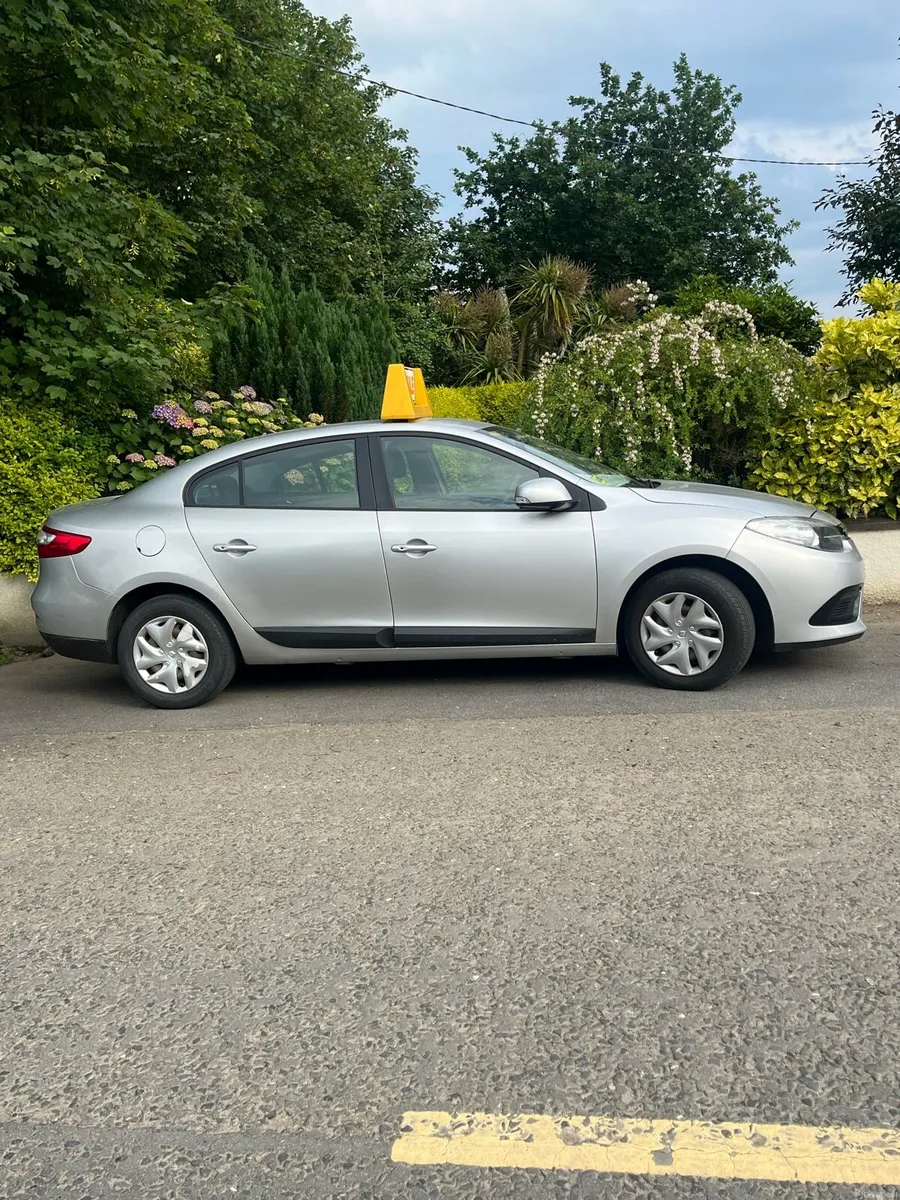 Renault fluence 6speed 2015 - Image 4