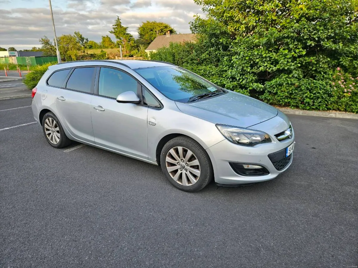 151 Astra Estate - Image 3