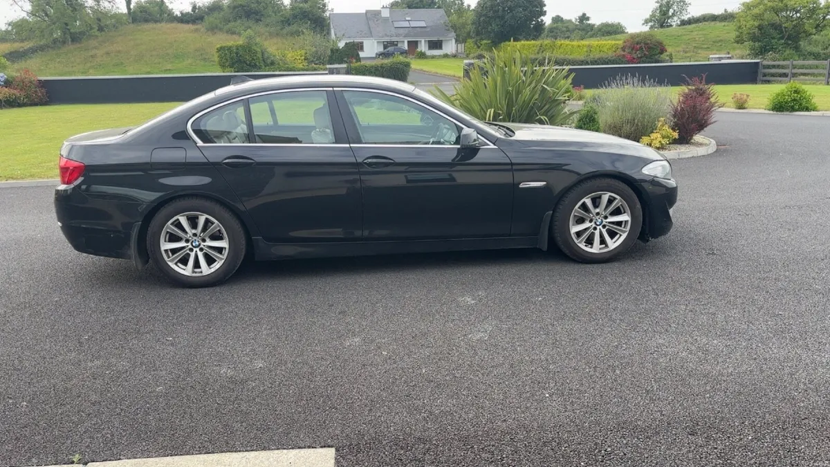 BMW 5-Series 2013 - Image 4