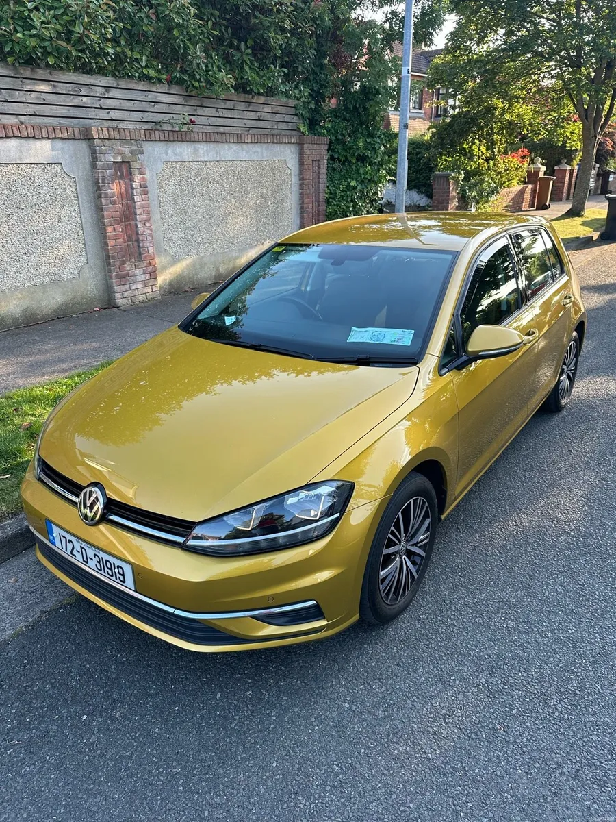 2017 Volkswagen Golf 1.4 TSI - Image 1