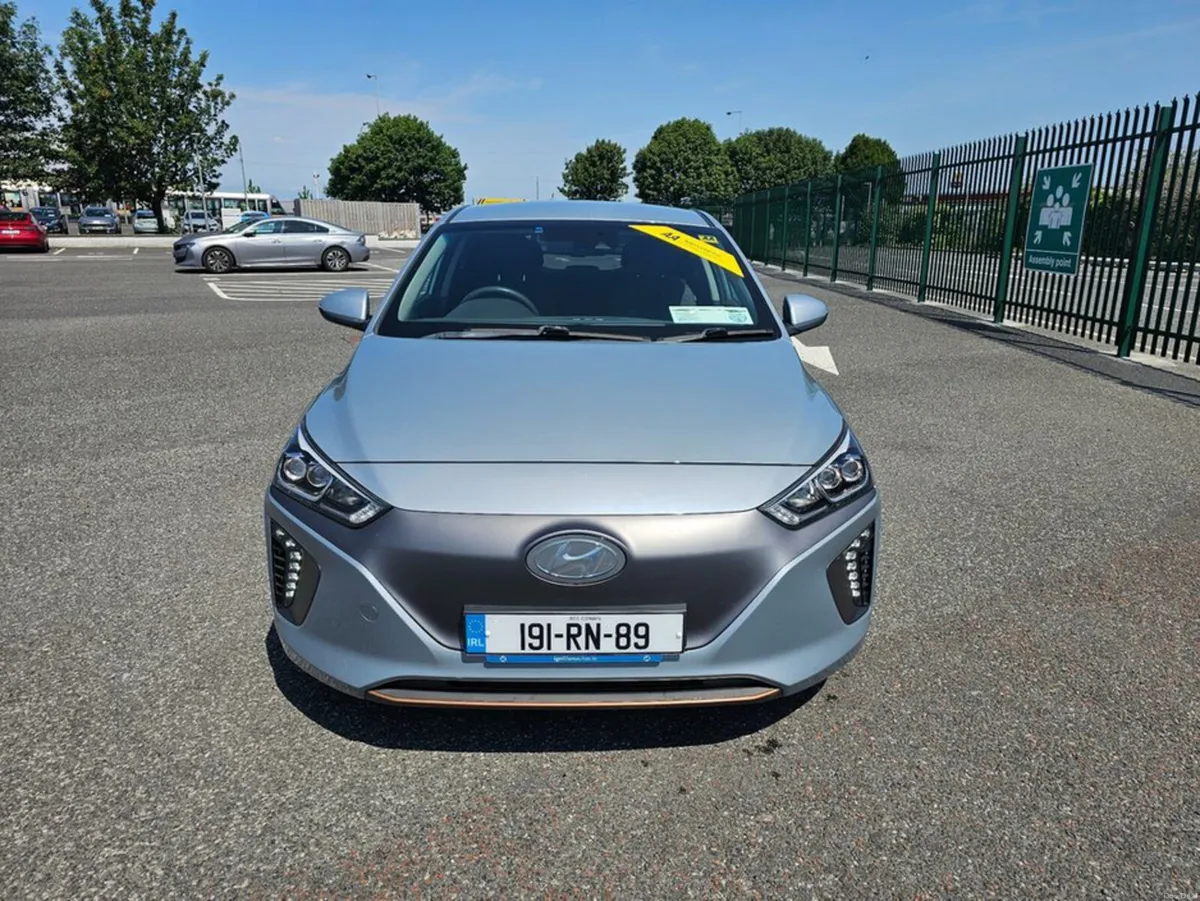 Hyundai IONIQ EV, SERVICE HISTORY, 2 KEYS, LOW MIL - Image 3