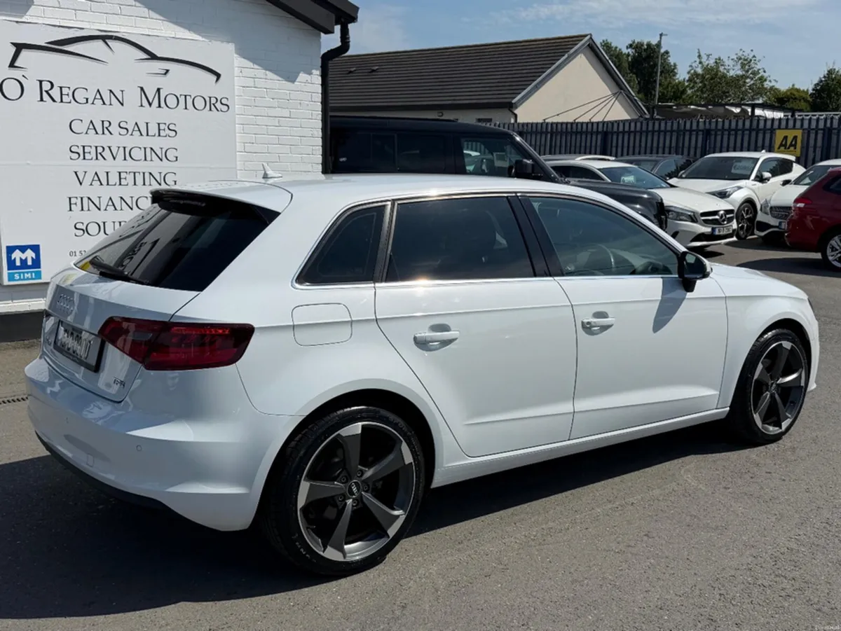 Audi A3 1.4 TFSI SE TECHNIK 5DR - Image 3