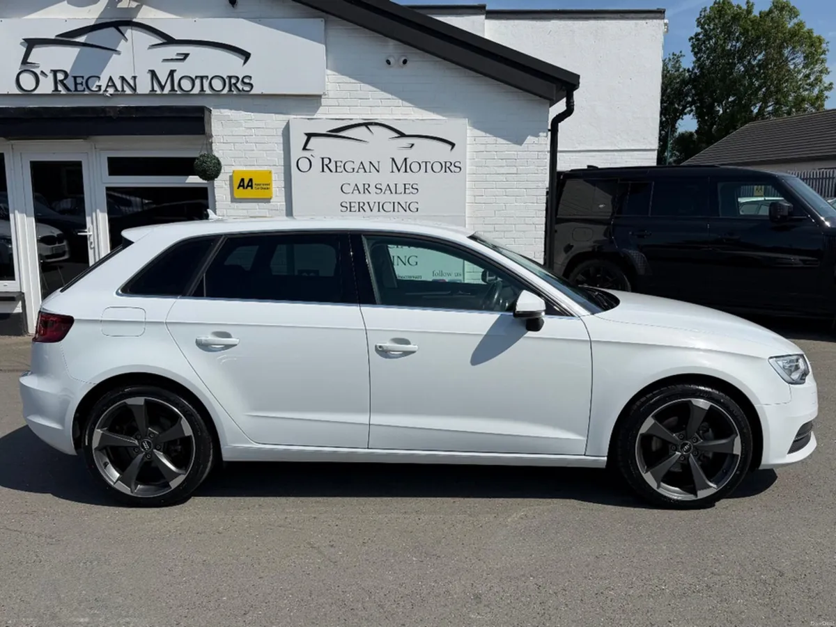 Audi A3 1.4 TFSI SE TECHNIK 5DR - Image 2
