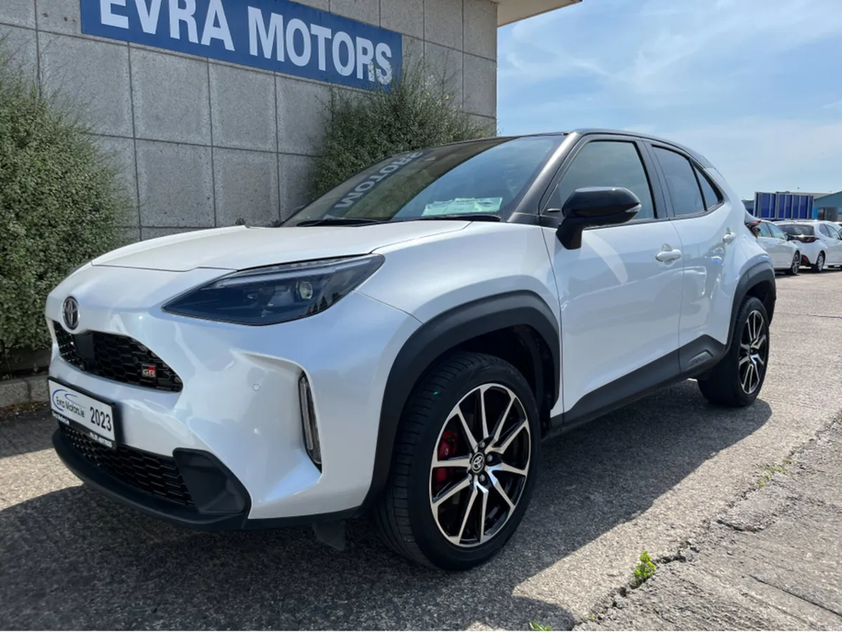 Toyota Yaris Cross GR SPORT AUTOMATIC HYBRID 1.5 P - Image 5