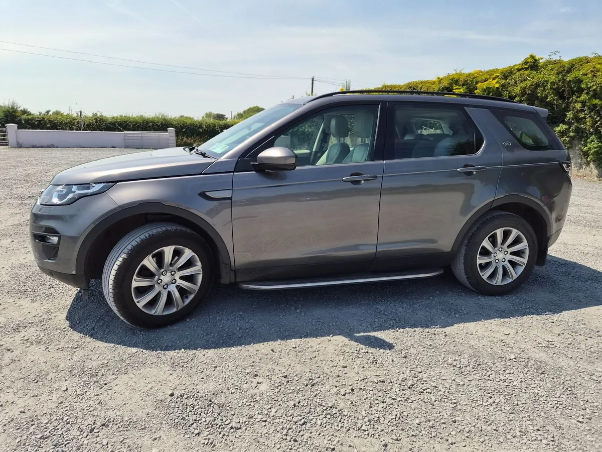 Land Rover Discovery Sport 2016 - Image 4