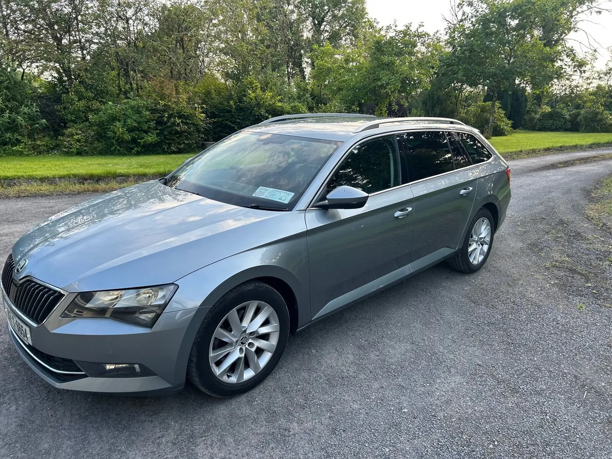 Skoda Superb 2018 - Image 2