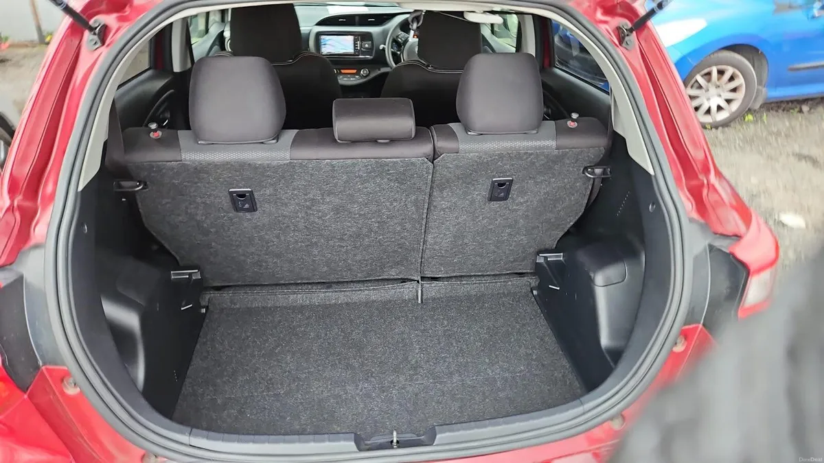 Toyota Vitz 2019. 1.5L Hybrid push start automatic - Image 5