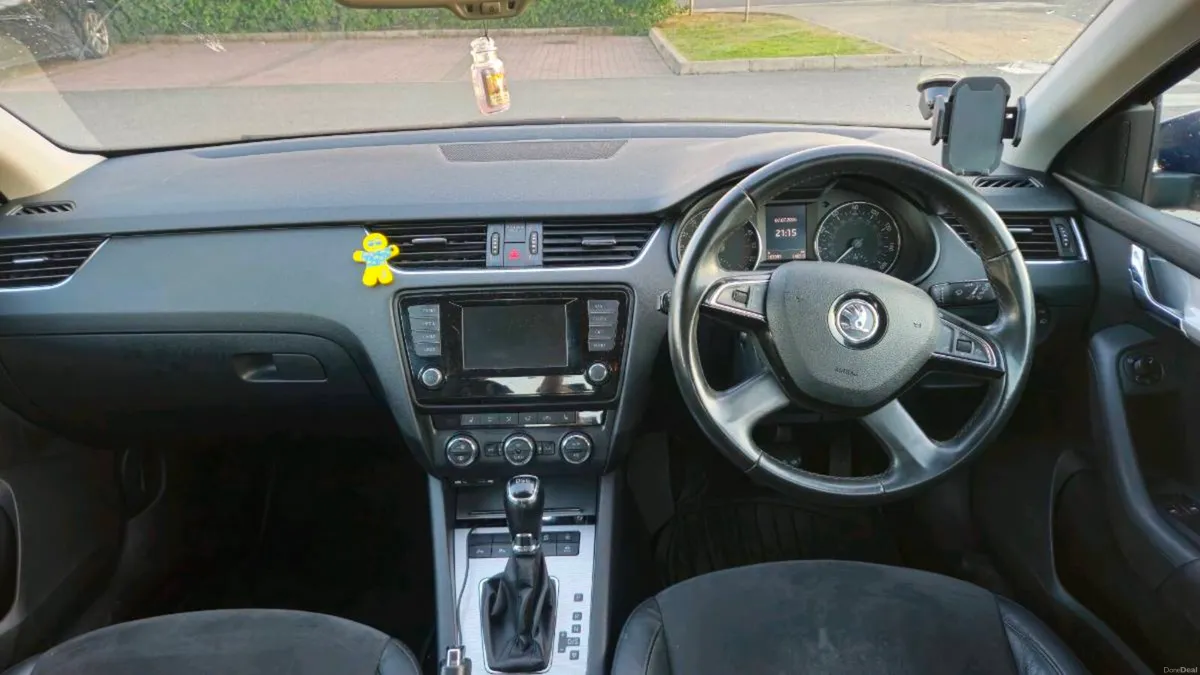 Skoda octavia automatic - Image 4