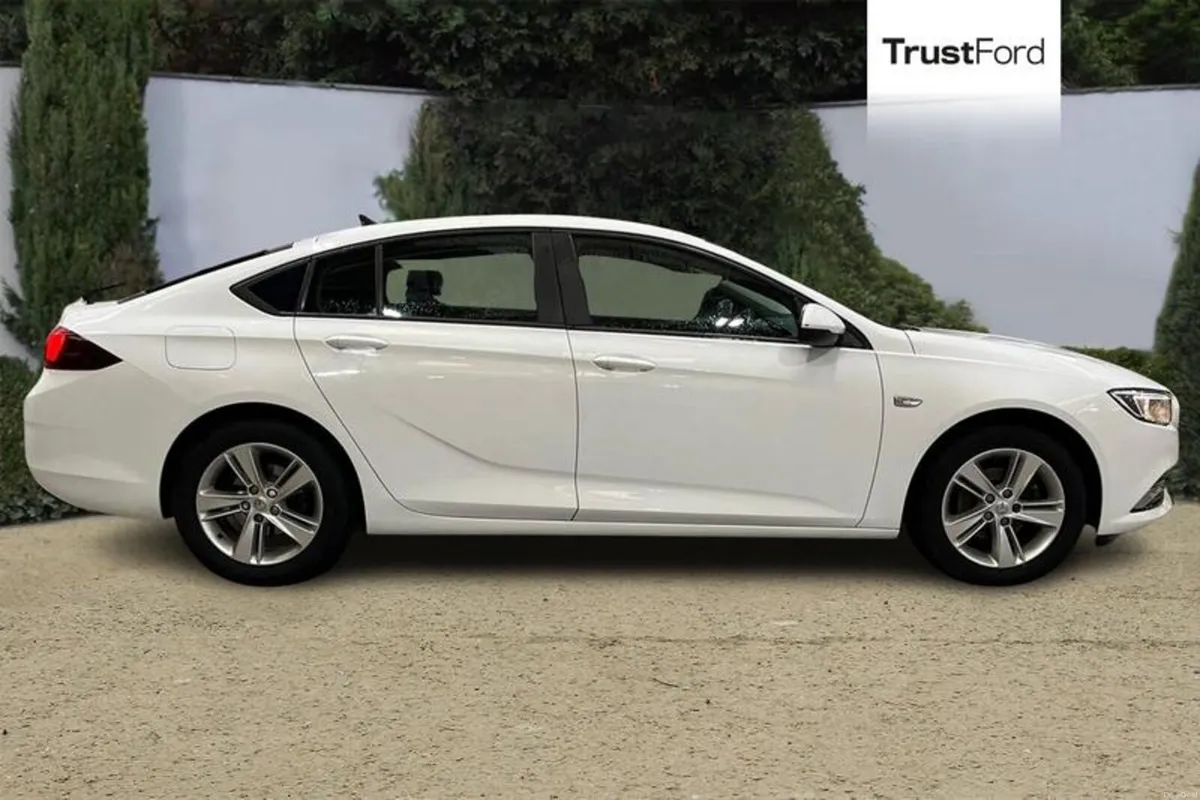 Vauxhall Insignia Design - Image 3