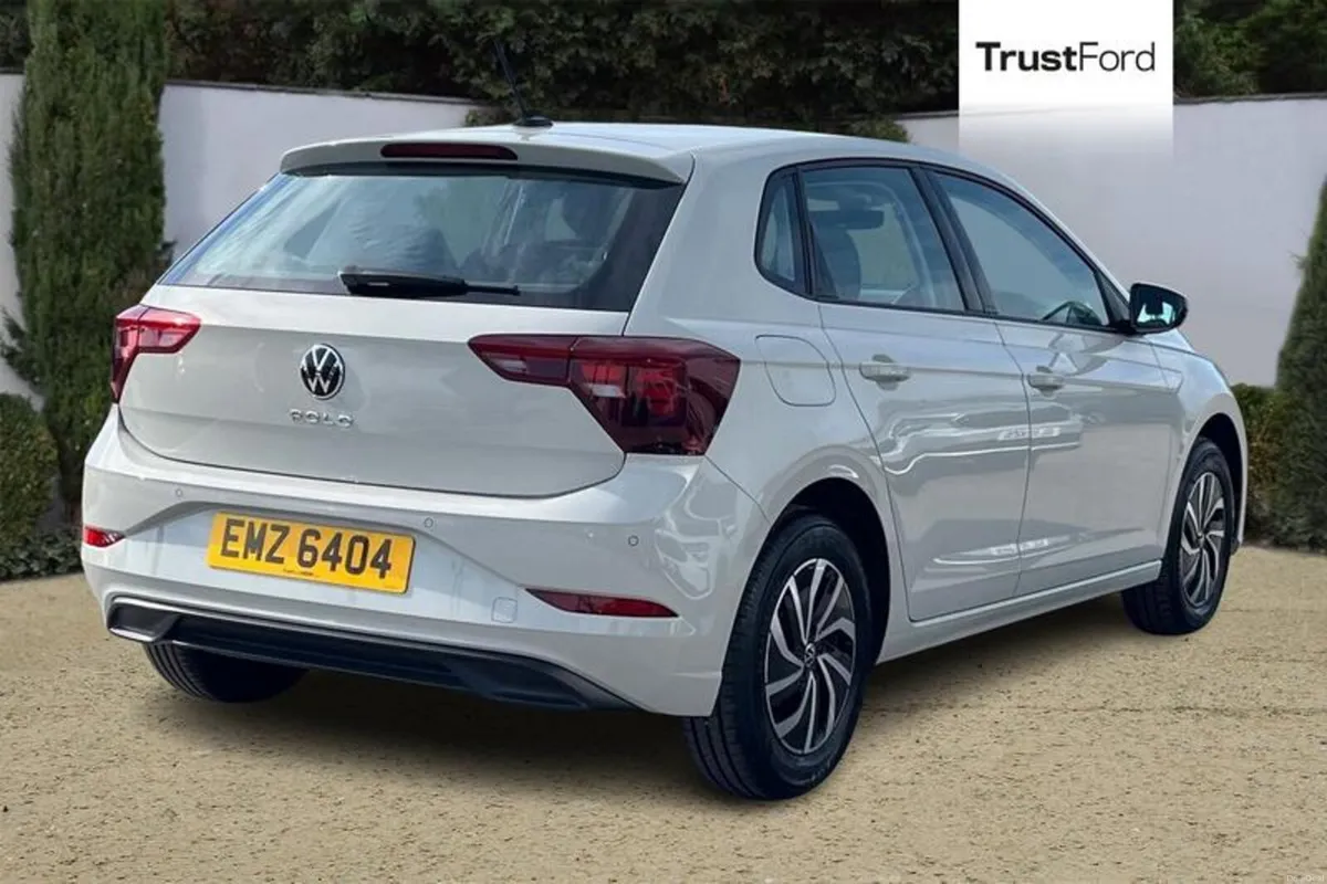 Volkswagen Polo Life - Image 4