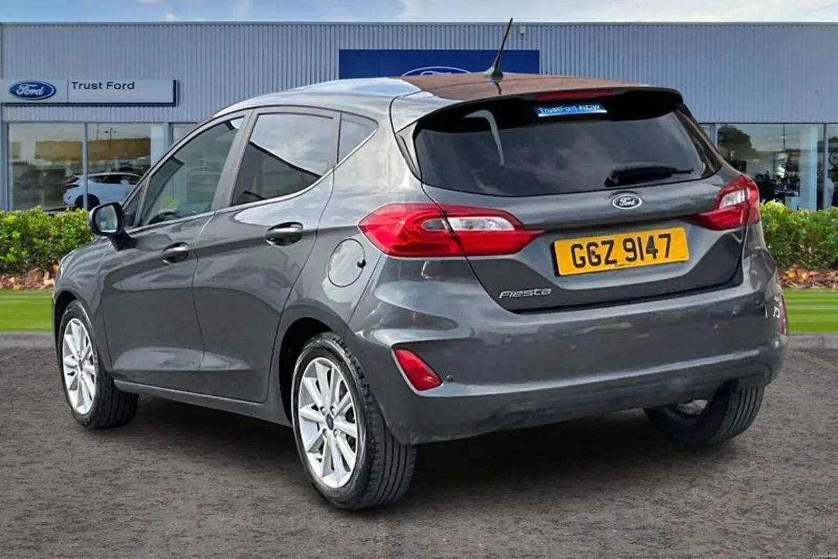 Ford Fiesta Titanium - Image 2