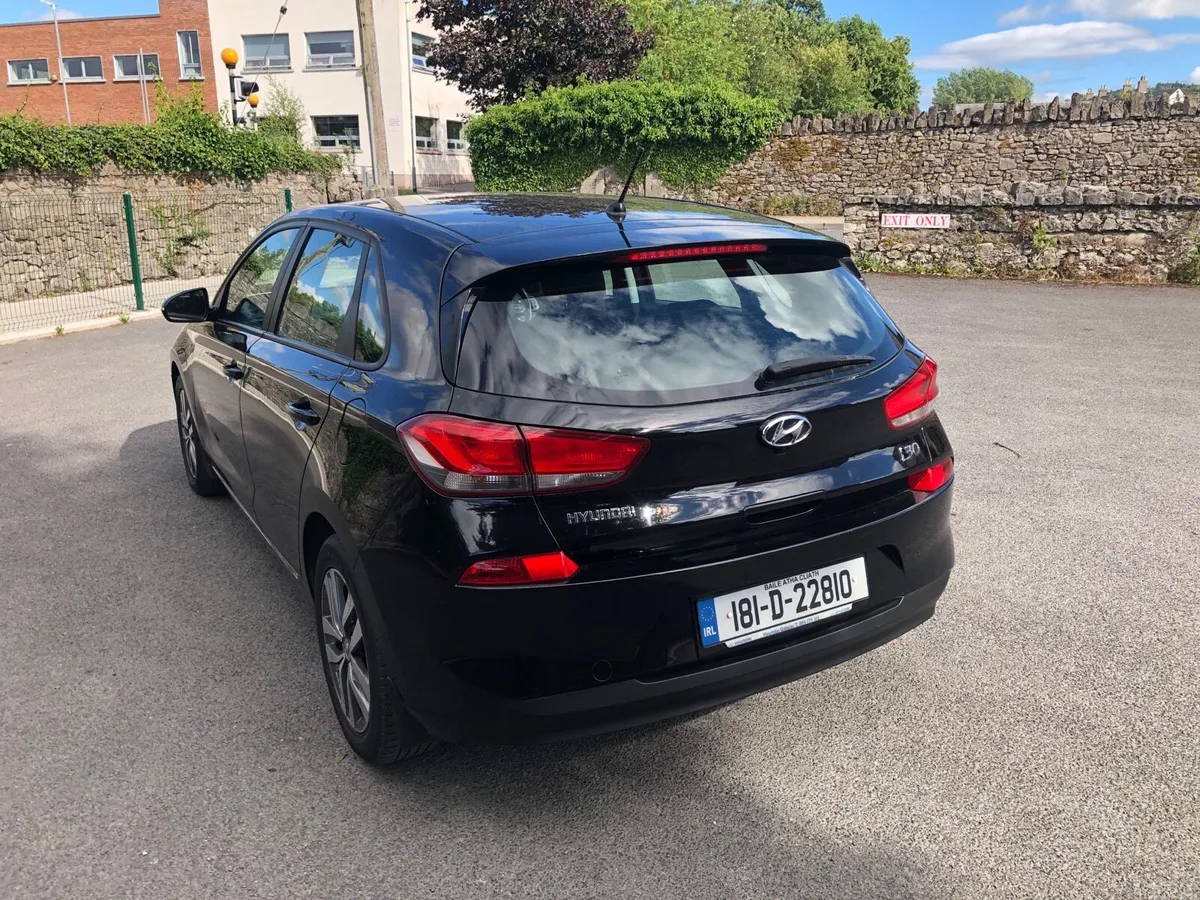 Hyundai I30 Diesel Automatic Deluxe - Image 3