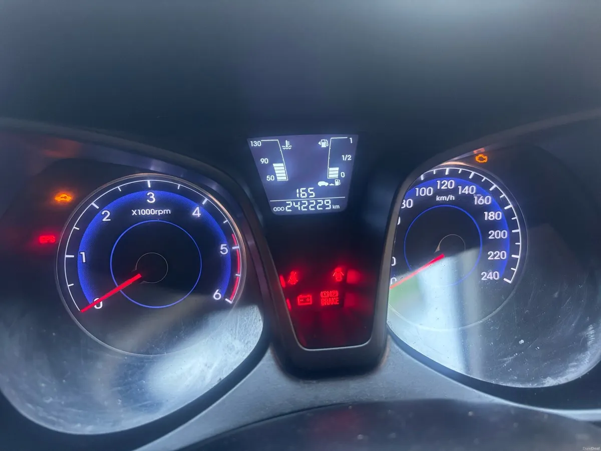 2013 hyundai Ix20 CRDI commercial - Fully serviced - Image 4