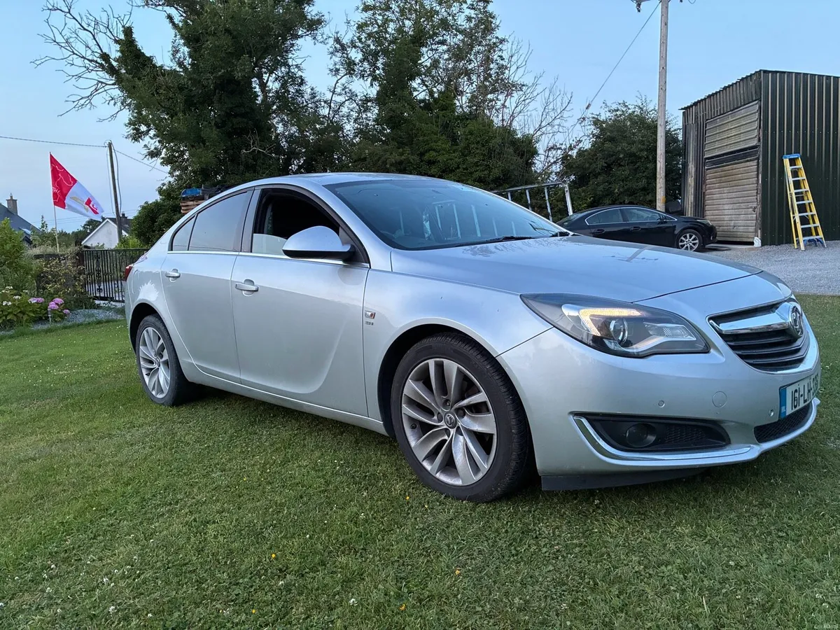 Vauxhall Insignia - Image 1