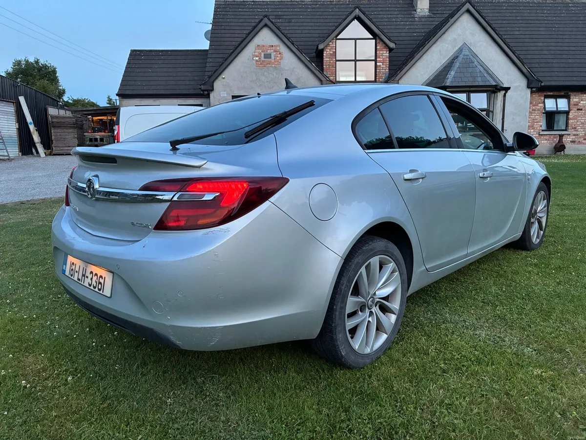 Vauxhall Insignia - Image 5