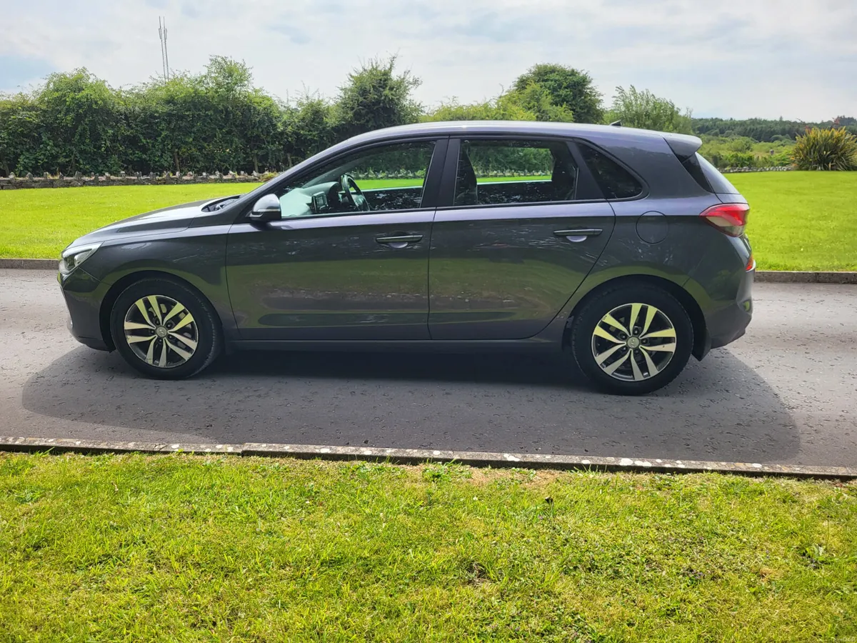 Hyundai i30  DIESEL 2018  MINT CONDITION - Image 6