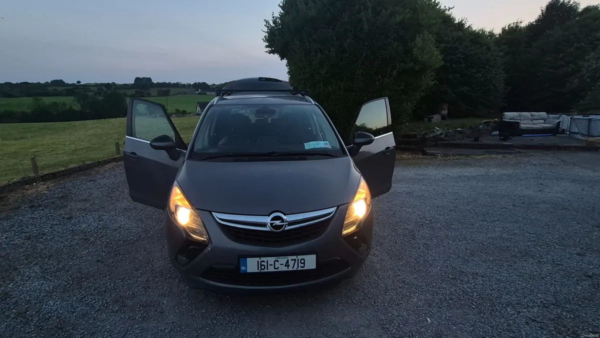 Opel Zafira 2016 - Image 3