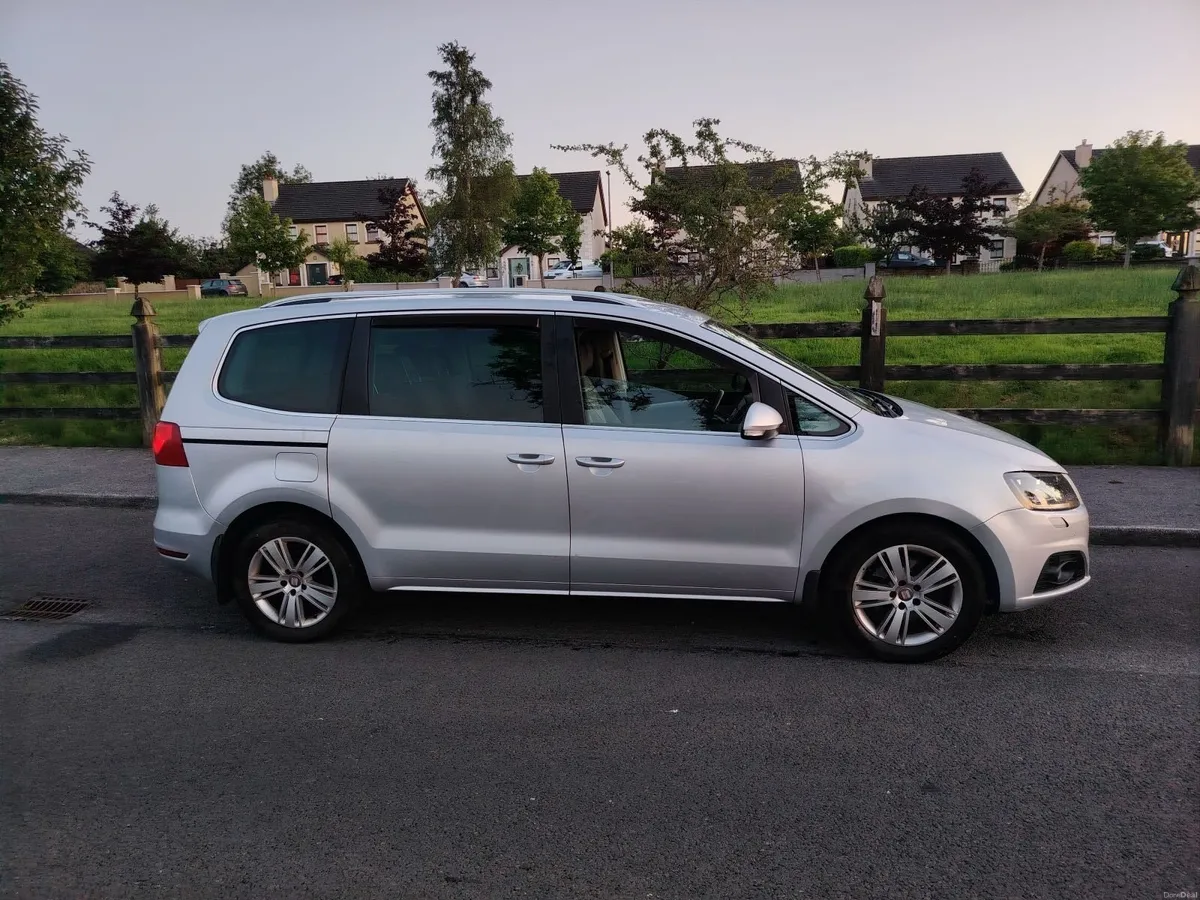 SEAT Alhambra 2011 - Image 2