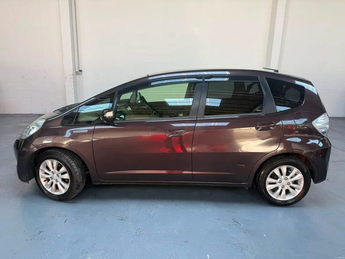Honda Fit 1.3 - 2013 Petrol Automatic - Image 4
