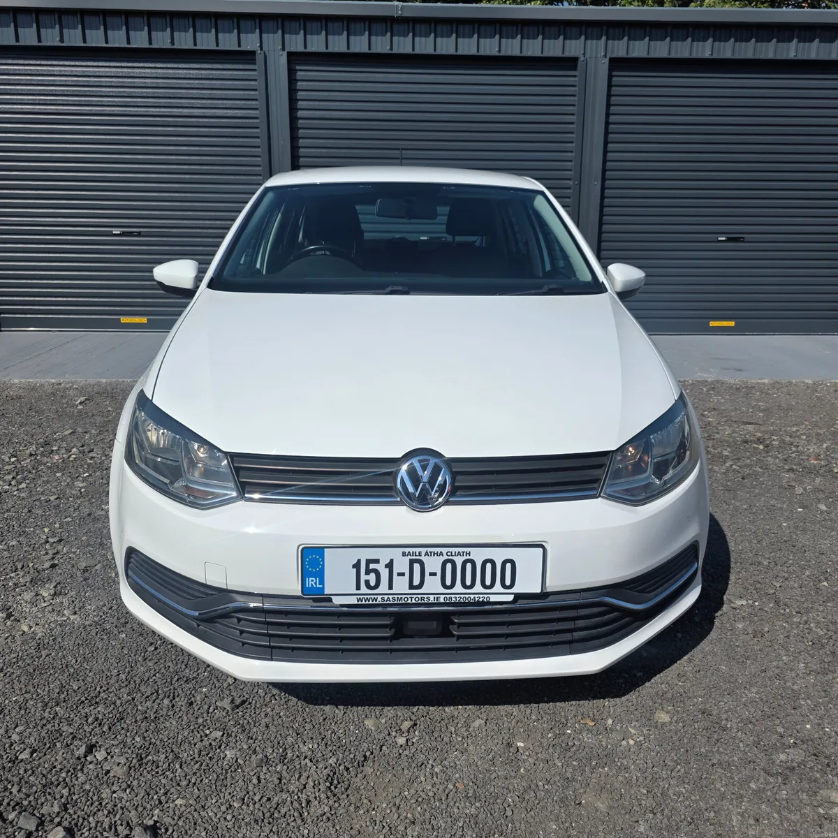 Volkswagen Polo Automatic 2015 Low Miles - Image 3