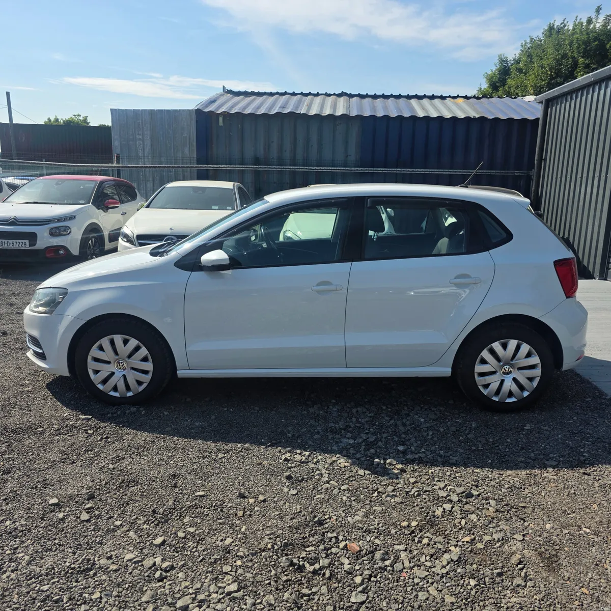 Volkswagen Polo Automatic 2015 Low Miles - Image 6