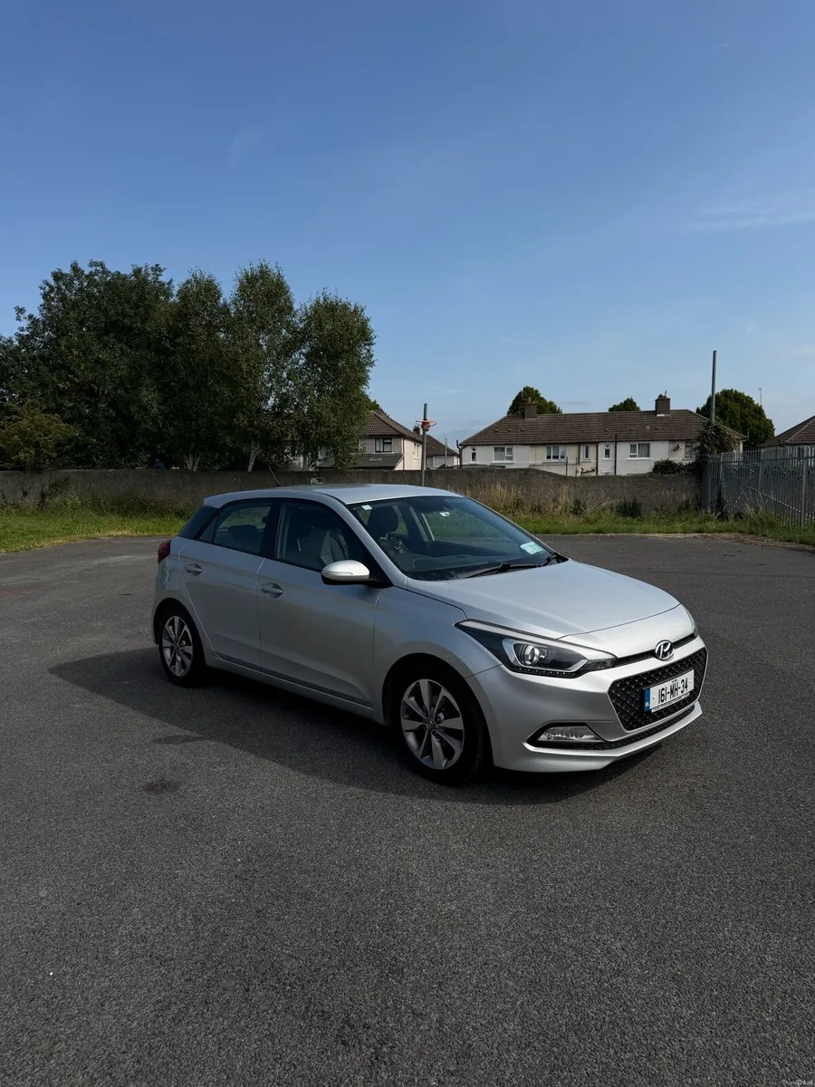 Car - Image 2