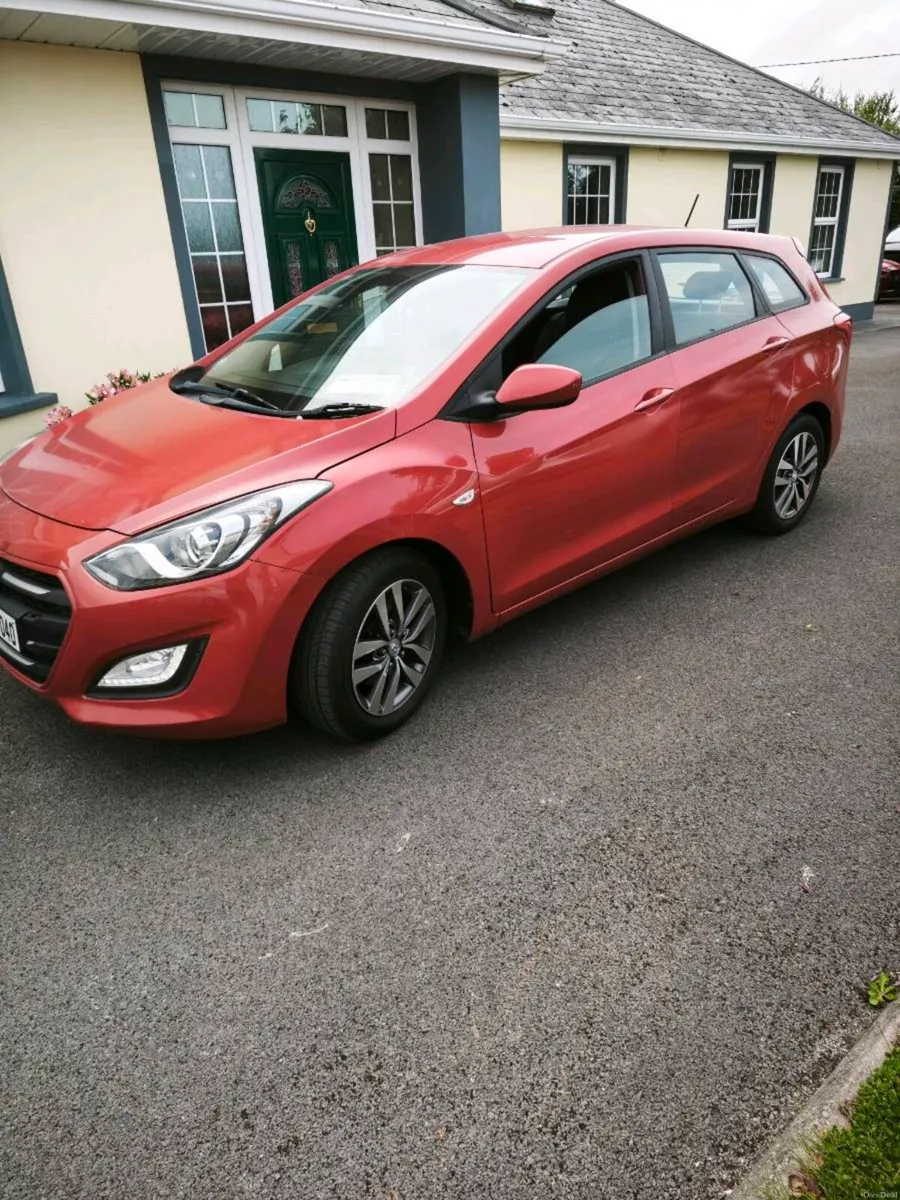 2015 Hyundai I30 1.6crdi €4850 ono - Image 3