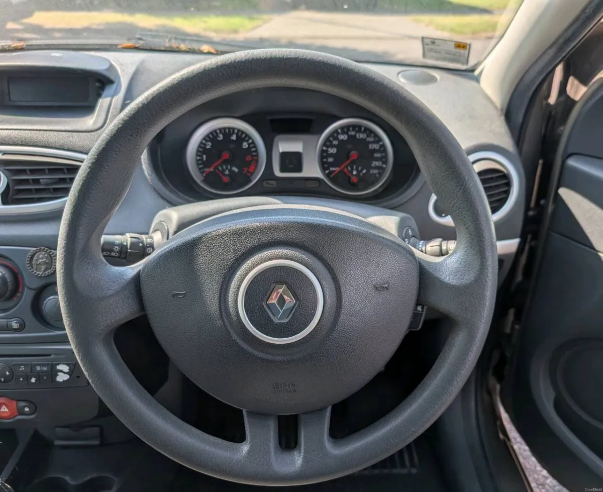 Renault Clio 2010 - Image 4