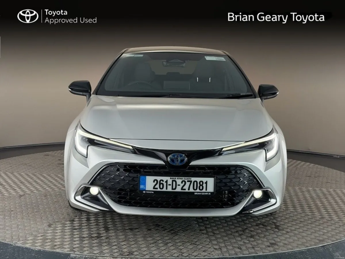 Toyota Corolla Luna Sport Hatchback - Image 5