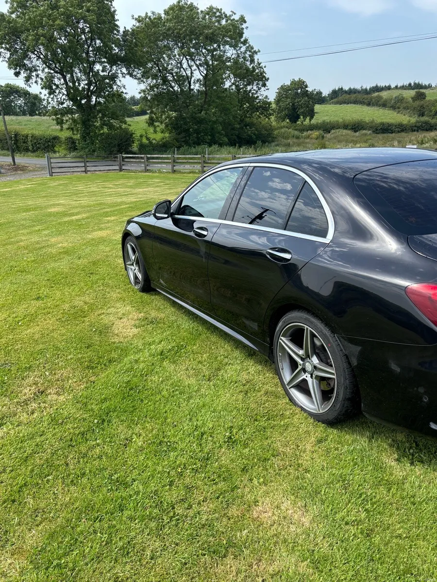 171 Mercedes 300AH - Image 4