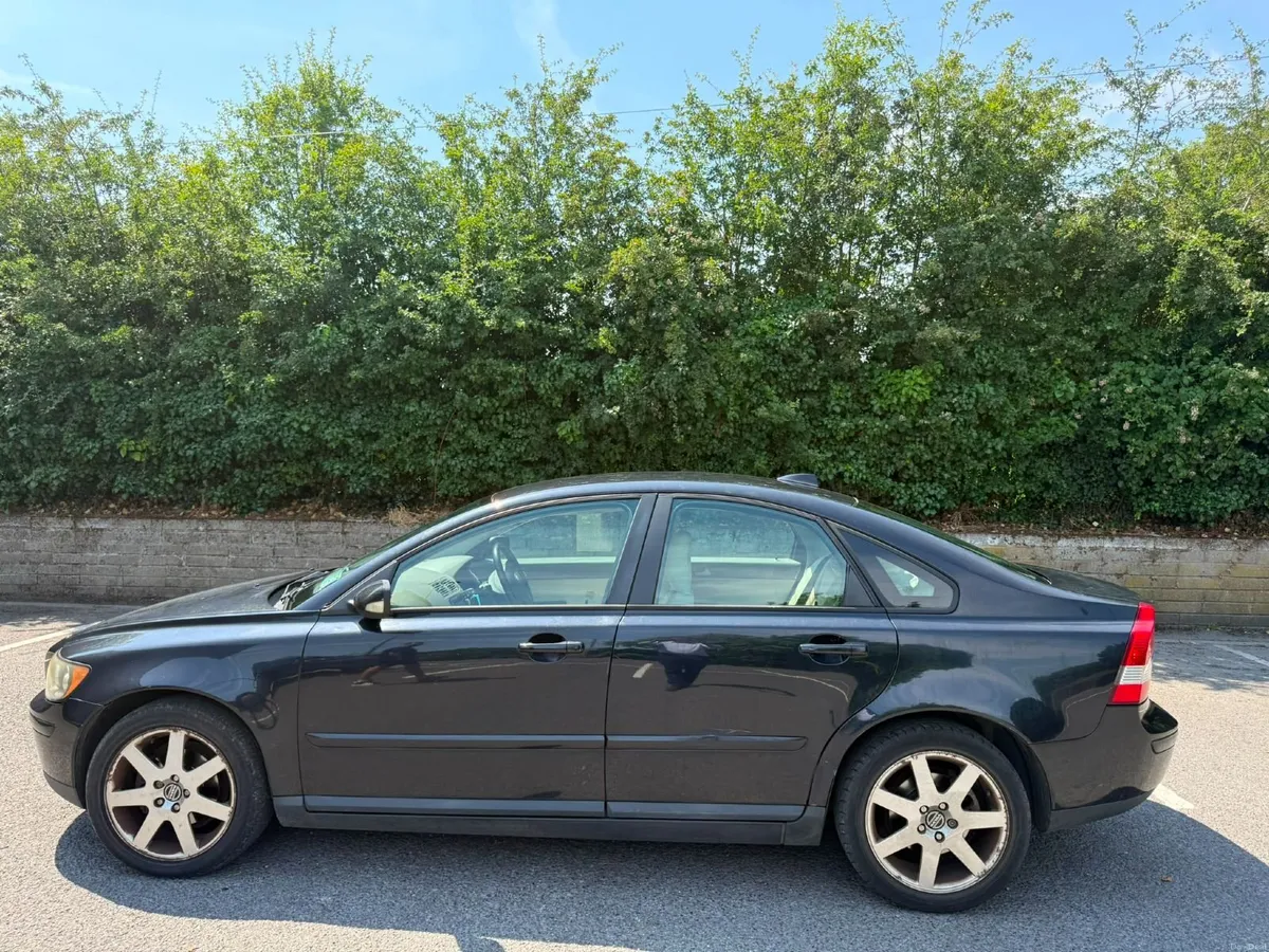 Volvo S40 - Image 4