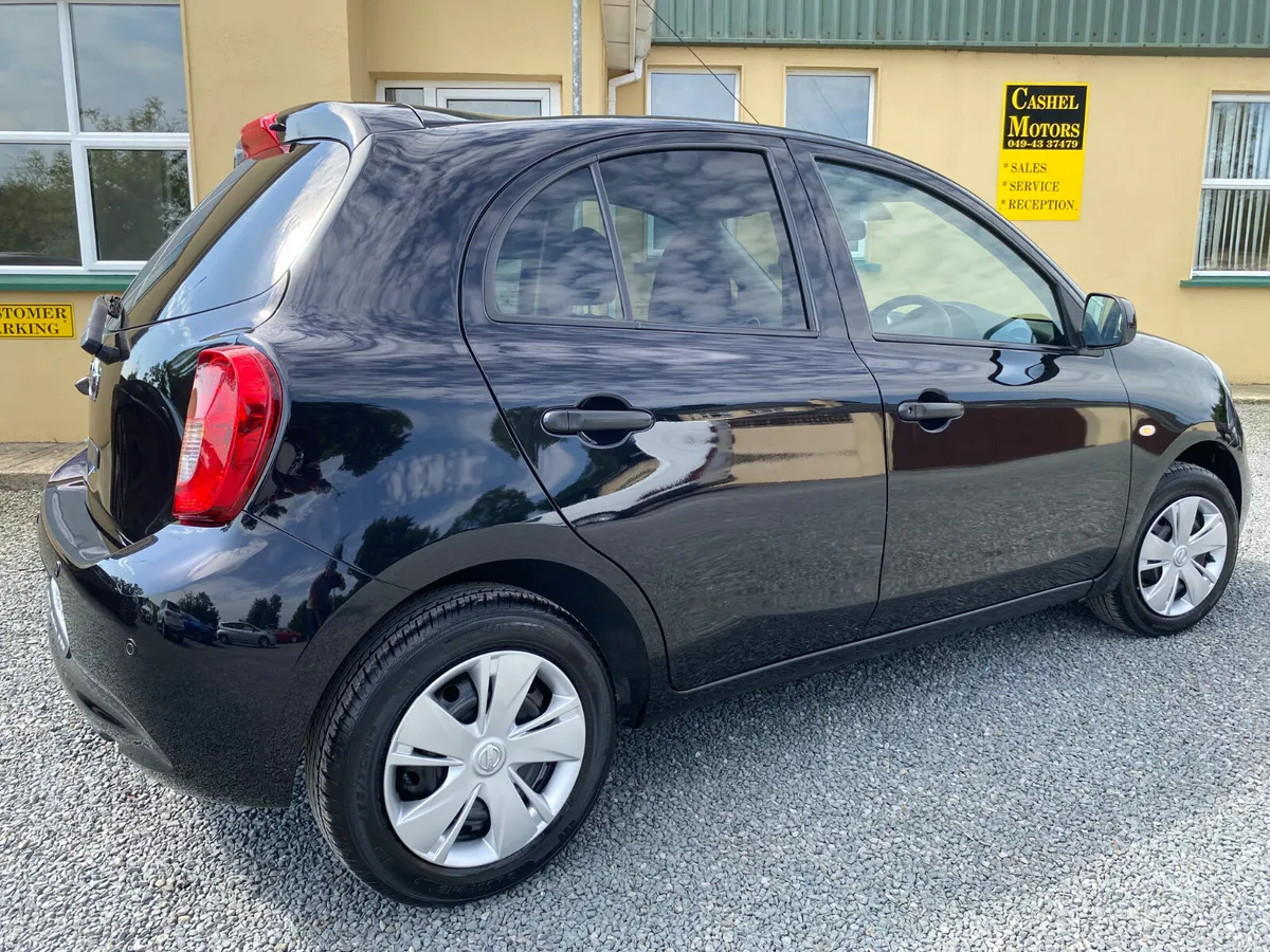 SV Plus Reverse Camera, Park Sensors, A/C.€49 pw - Image 2