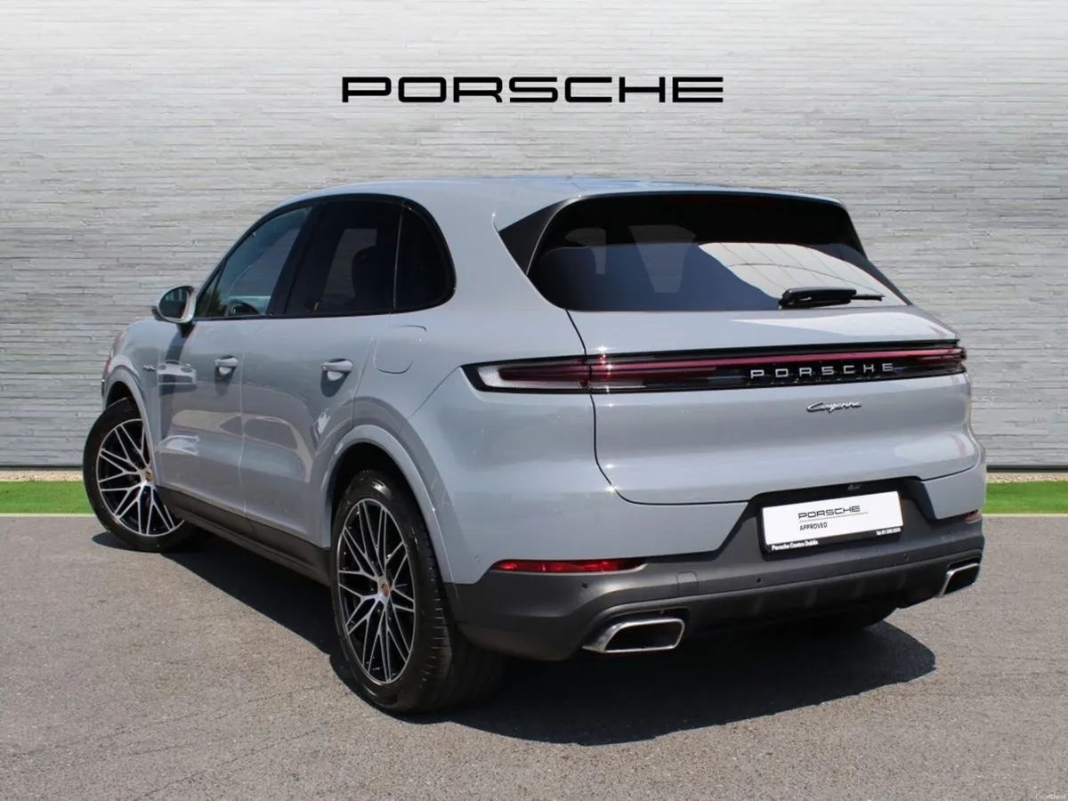 Porsche Cayenne E-Hybrid - Image 3