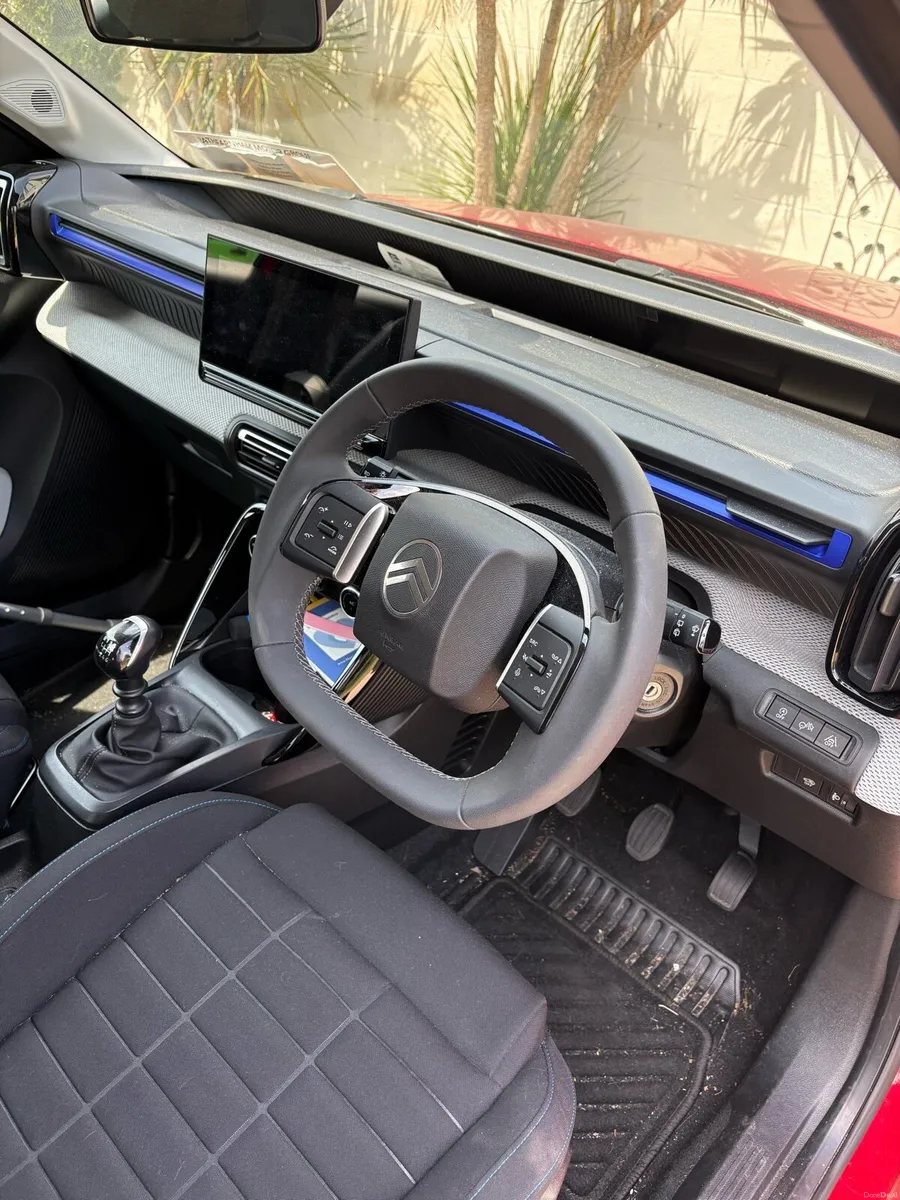 Car - Image 6