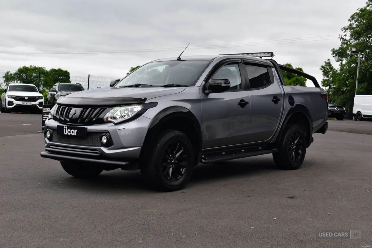 Mitsubishi L200 2.4 L200 Barbarian DI-D 4WD - Image 3
