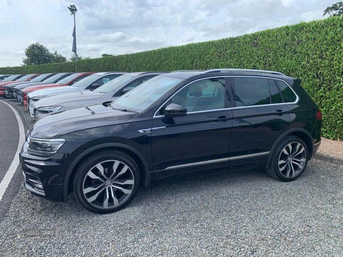 Volkswagen Tiguan R-Line Tech - Image 2