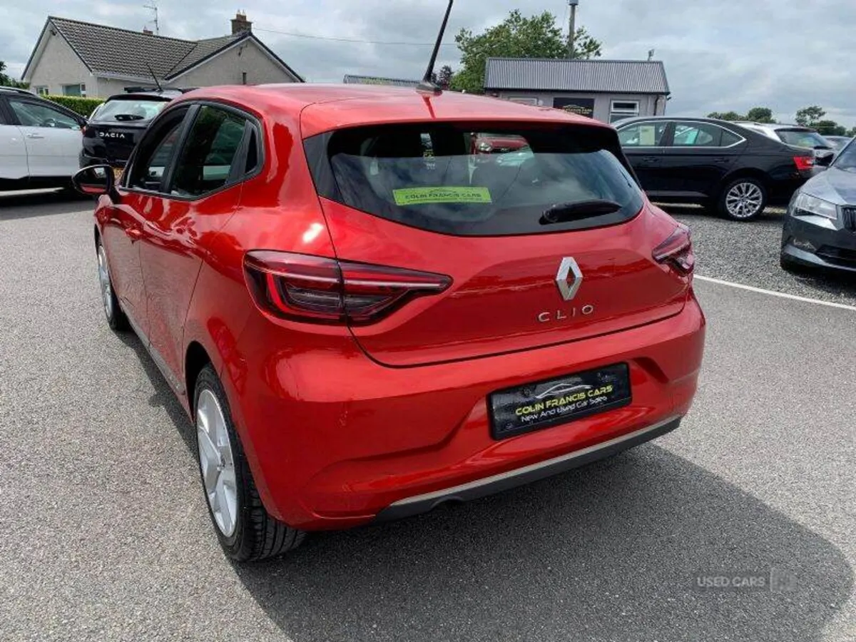 Renault Clio Play - Image 4