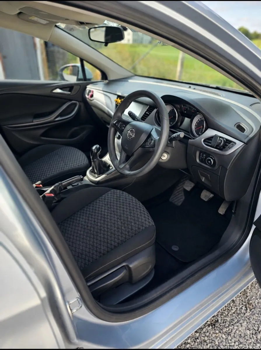 Opel Astra 2016.  1.6 CDTI - Image 3