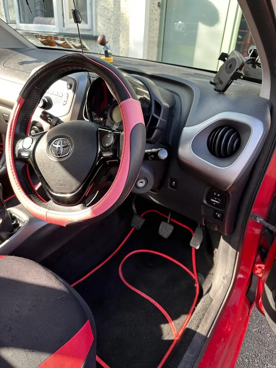 Toyota Aygo 2017 - Image 3