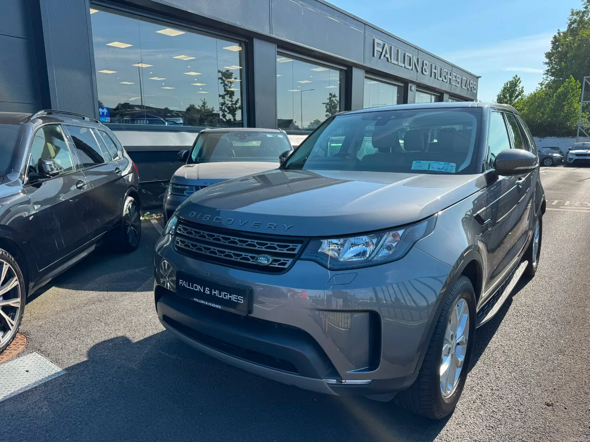 Land Rover Discovery LOW KMS // 7 SEATER - Image 1
